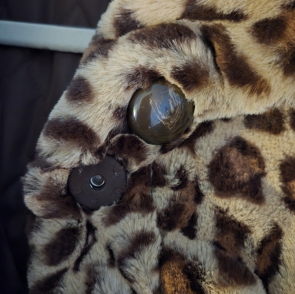 Women's Leopard Butter Soft Coat - Picture 8 of 16